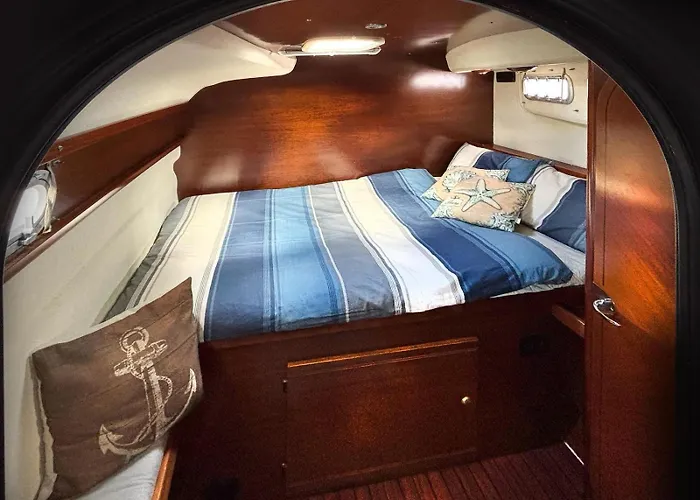 Tekne Catamaran Eliane *